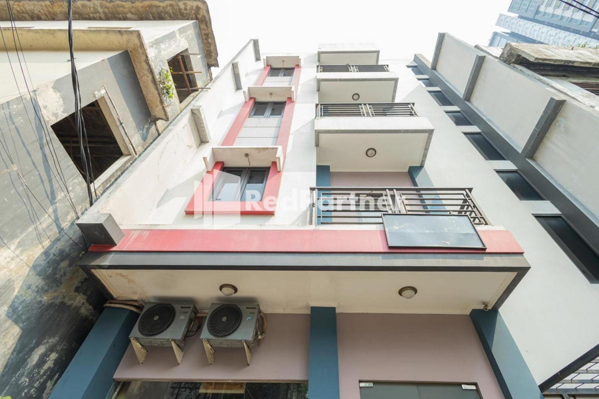 Star Hotel Jaksa Mitra Reddoorz Cakarta Dış mekan fotoğraf