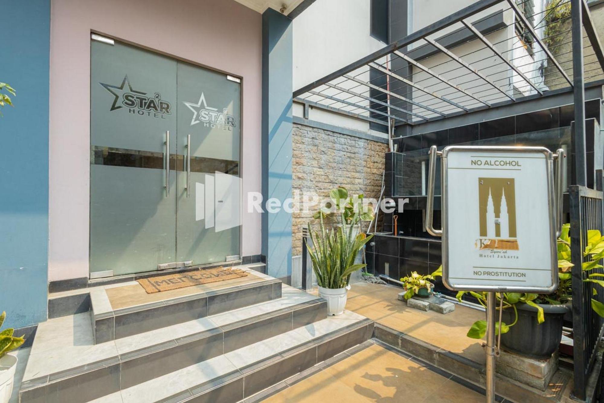 Star Hotel Jaksa Mitra Reddoorz Cakarta Dış mekan fotoğraf