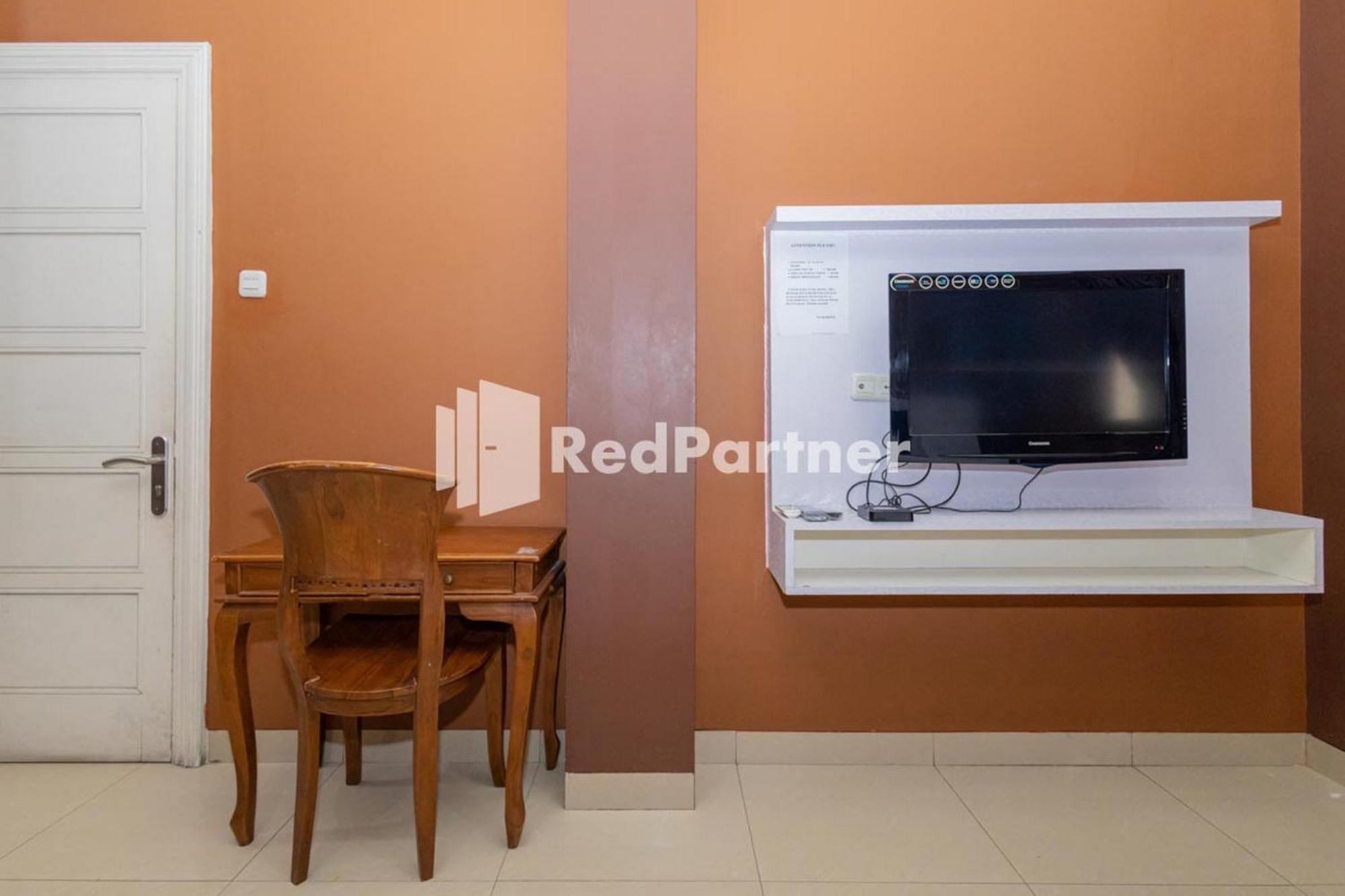 Star Hotel Jaksa Mitra Reddoorz Cakarta Dış mekan fotoğraf
