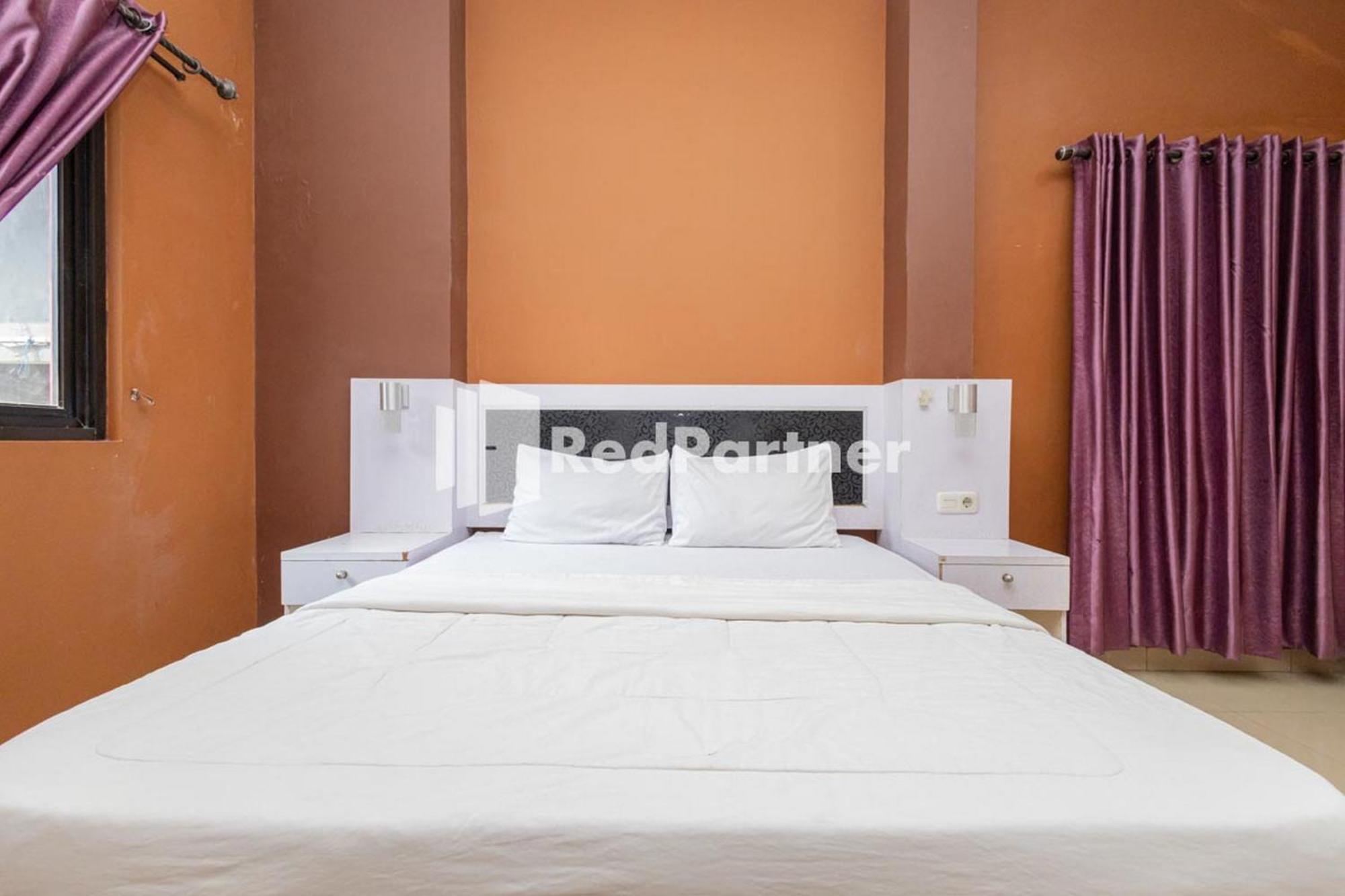 Star Hotel Jaksa Mitra Reddoorz Cakarta Dış mekan fotoğraf