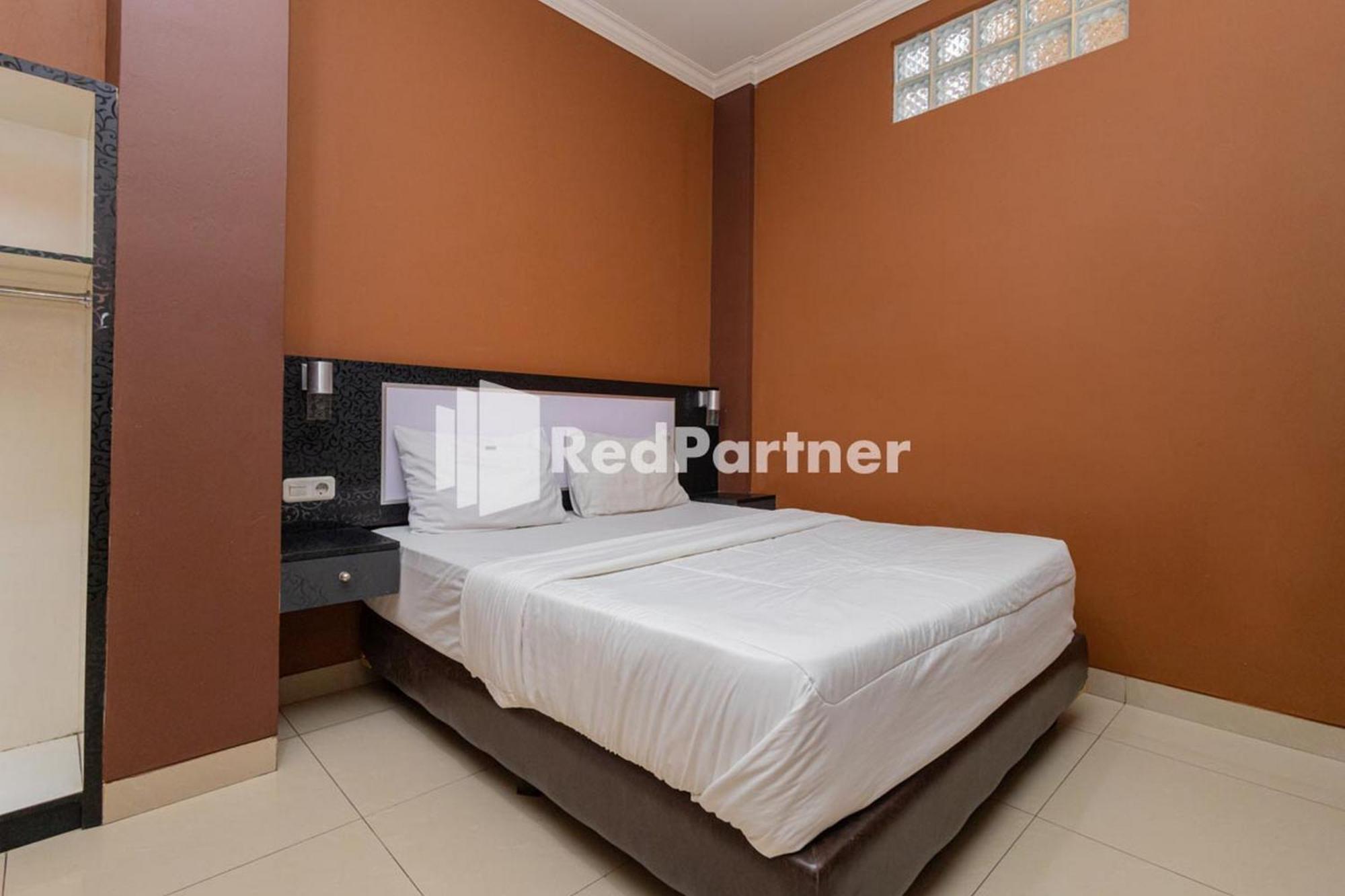 Star Hotel Jaksa Mitra Reddoorz Cakarta Dış mekan fotoğraf