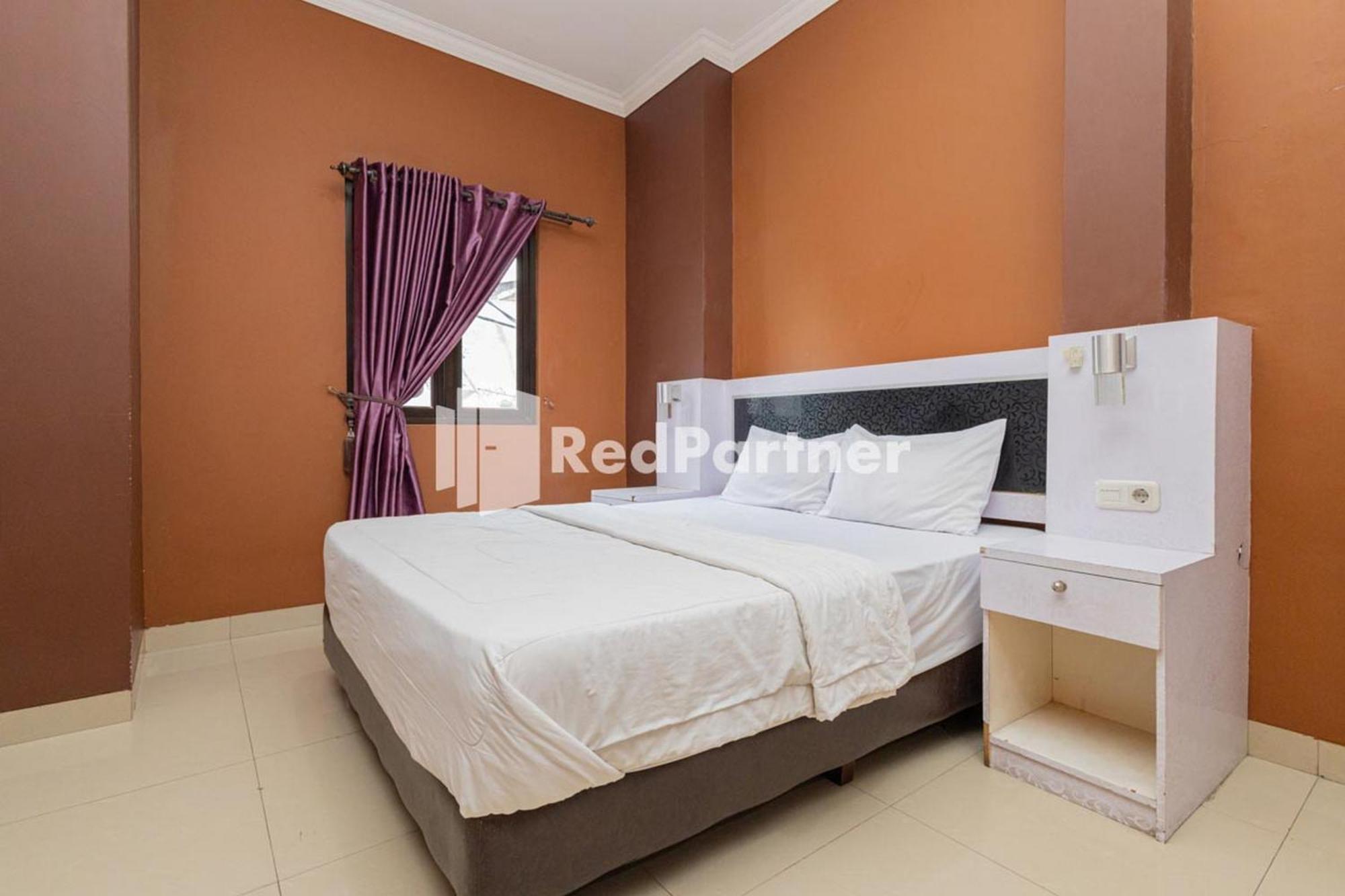 Star Hotel Jaksa Mitra Reddoorz Cakarta Dış mekan fotoğraf